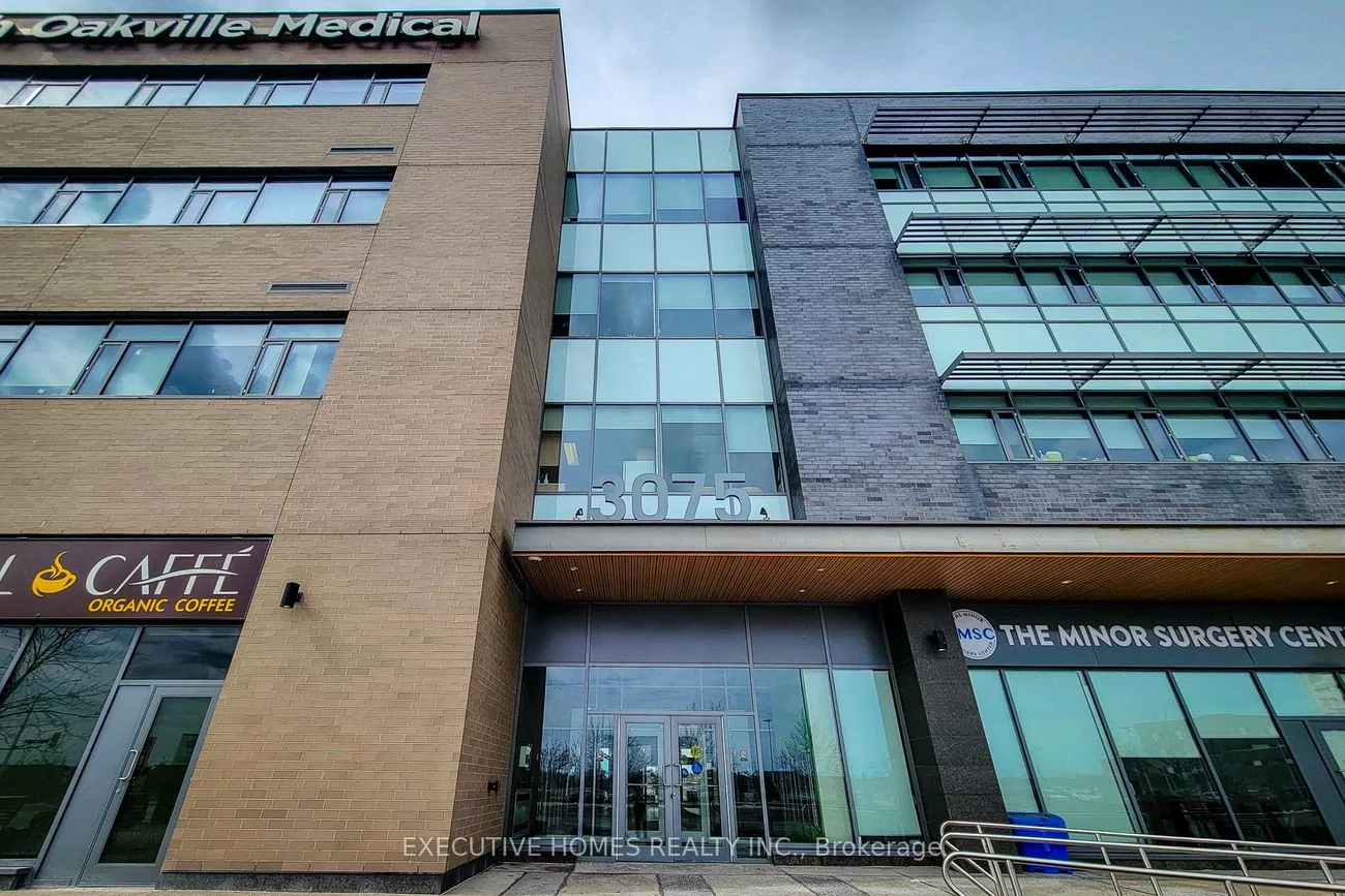 3075, Hospital, 1012 - NW Northwest, Oakville