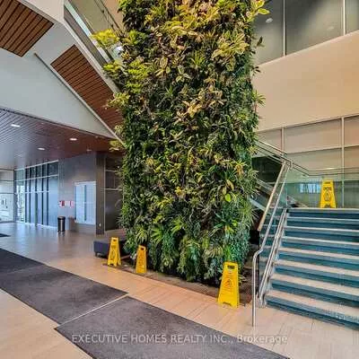 3075, Hospital, 1012 - NW Northwest, Oakville