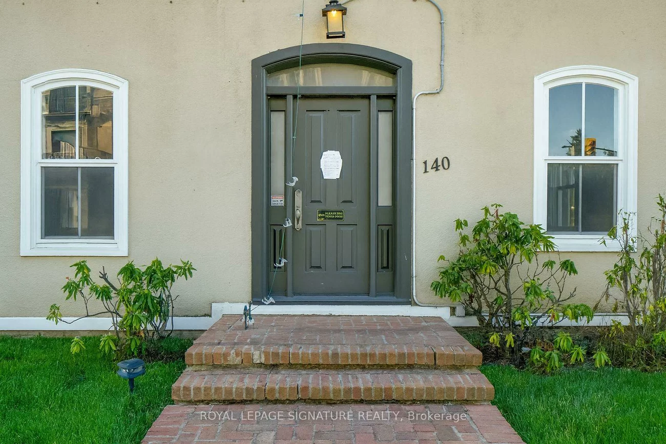 140, Trafalgar, 1013 - OO Old Oakville, Oakville