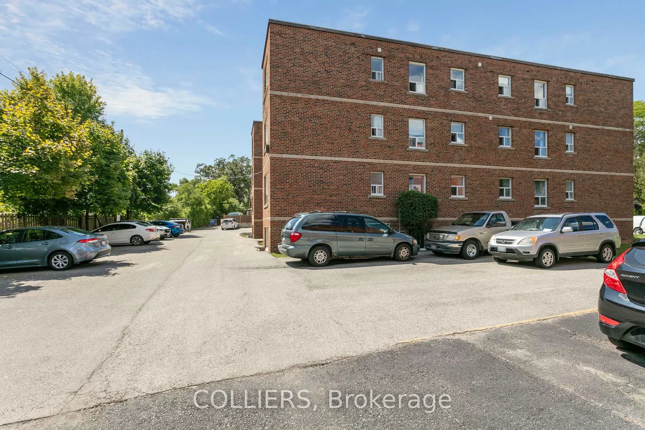 56, South Forster Park, 1002 - CO Central, Oakville
