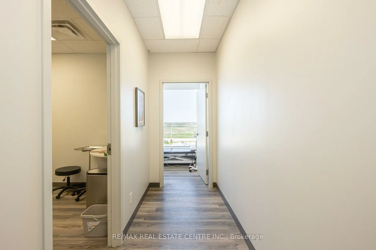3075, Hospital, 1012 - NW Northwest, Oakville