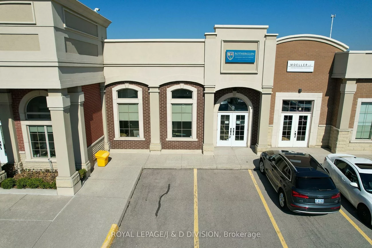 1525, Cornwall, 1014 - QE Queen Elizabeth, Oakville