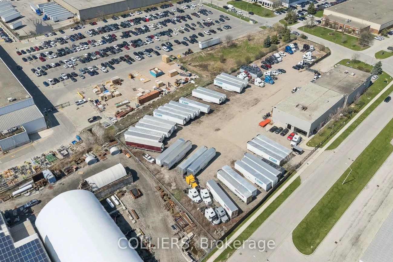 860, Progress, 1014 - QE Queen Elizabeth, Oakville