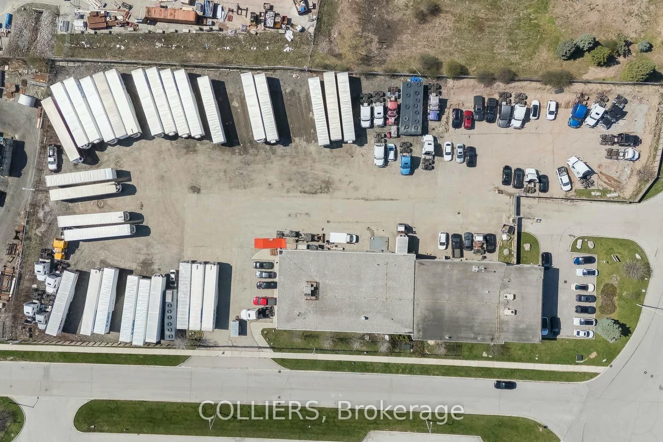 860, Progress, 1014 - QE Queen Elizabeth, Oakville