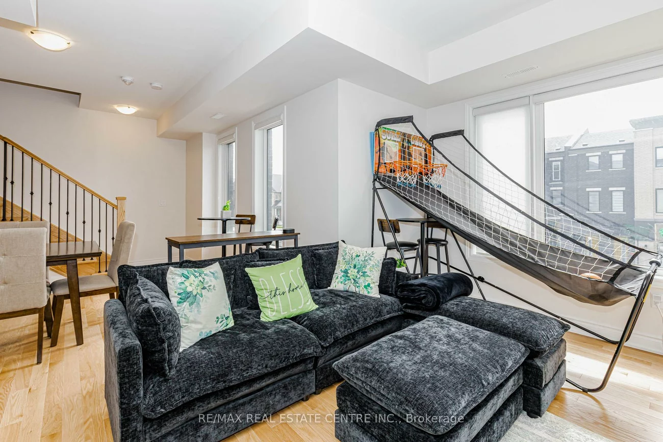 3, Marvin, 1008 - GO Glenorchy, Oakville