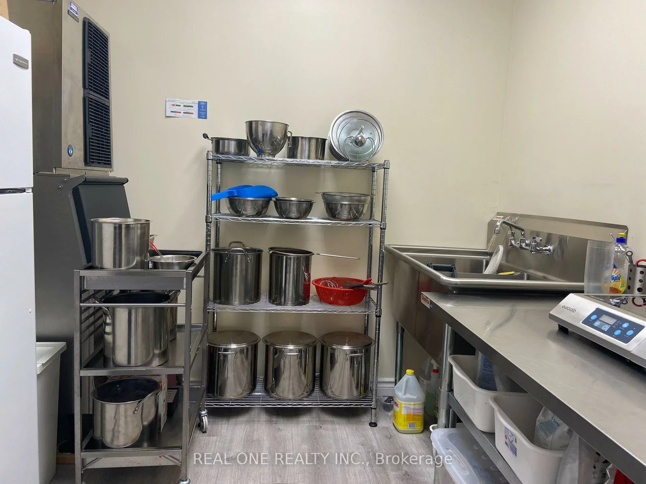337, Kerr, 1002 - CO Central, Oakville