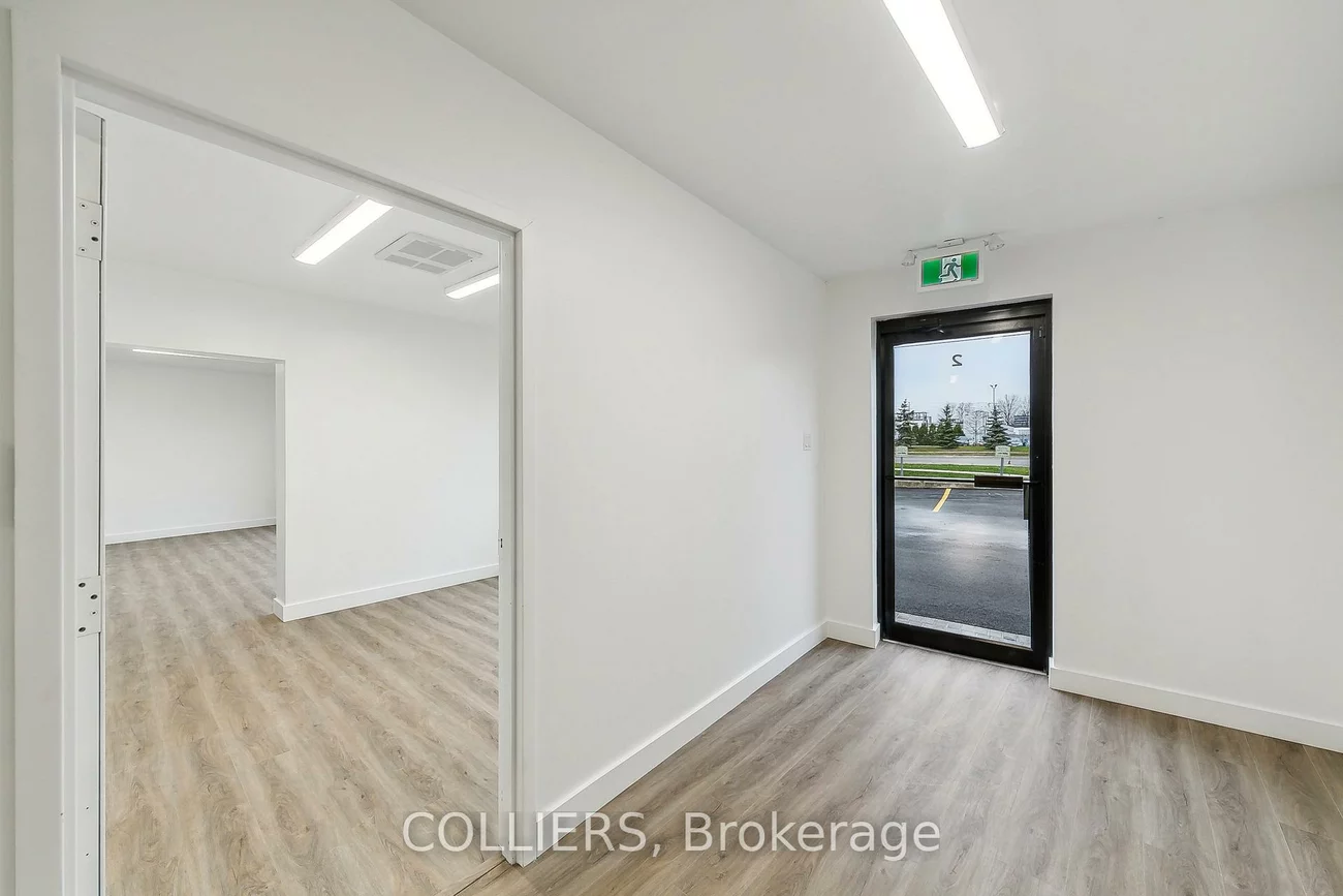 1244, Speers, 1014 - QE Queen Elizabeth, Oakville
