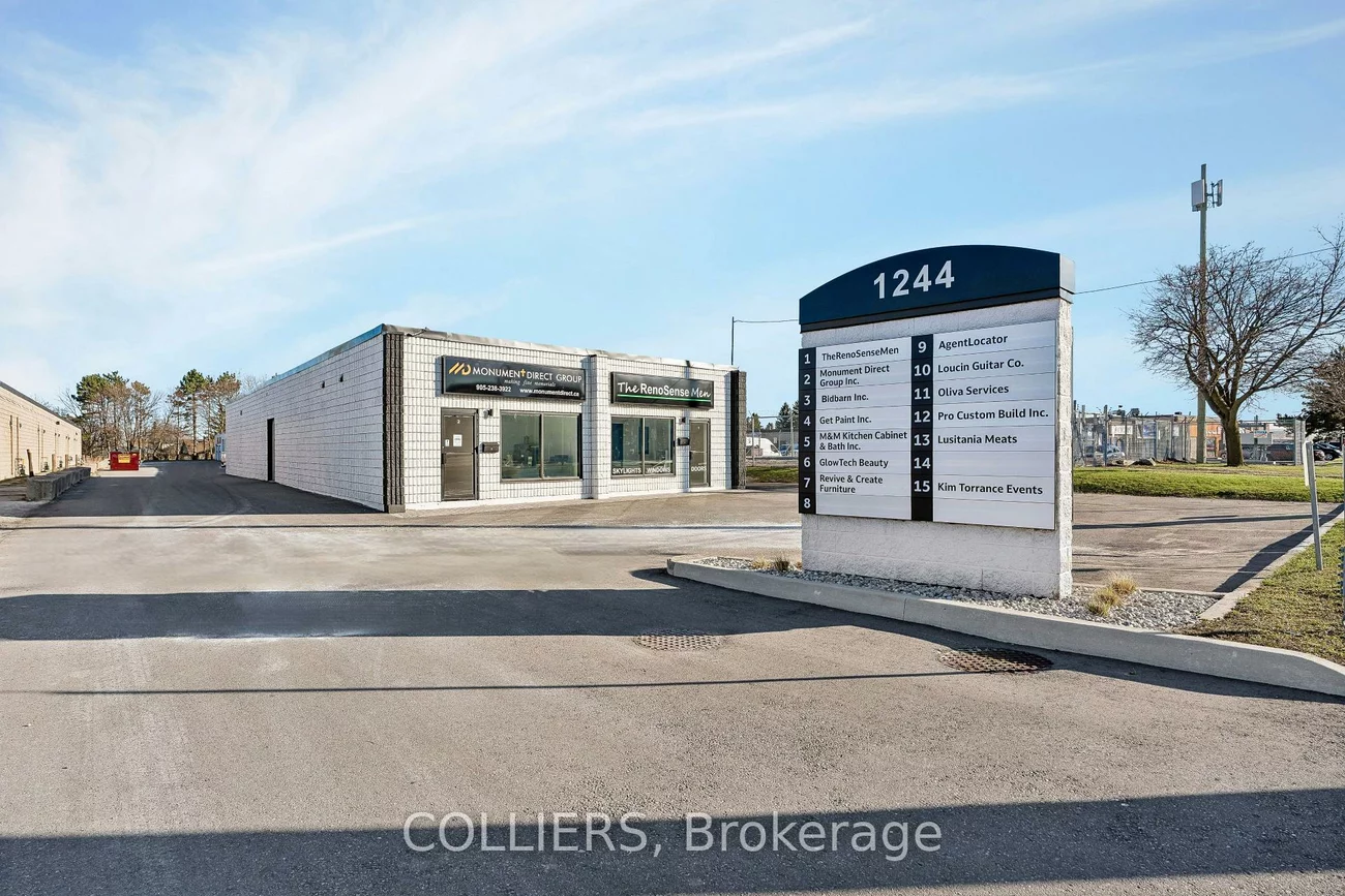 1244, Speers, 1014 - QE Queen Elizabeth, Oakville