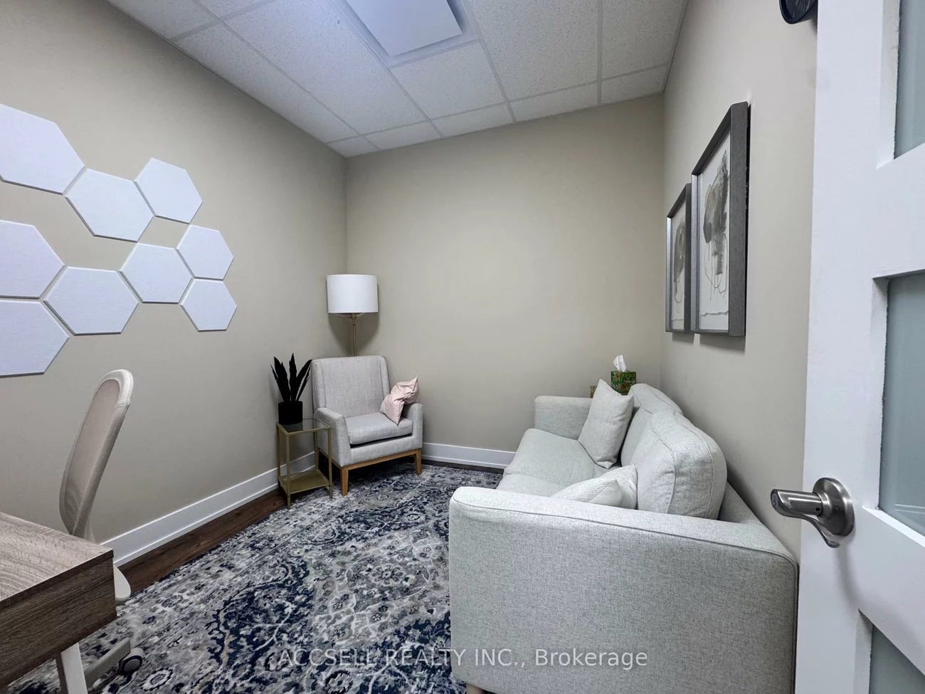 3485, Rebecca, 1014 - QE Queen Elizabeth, Oakville