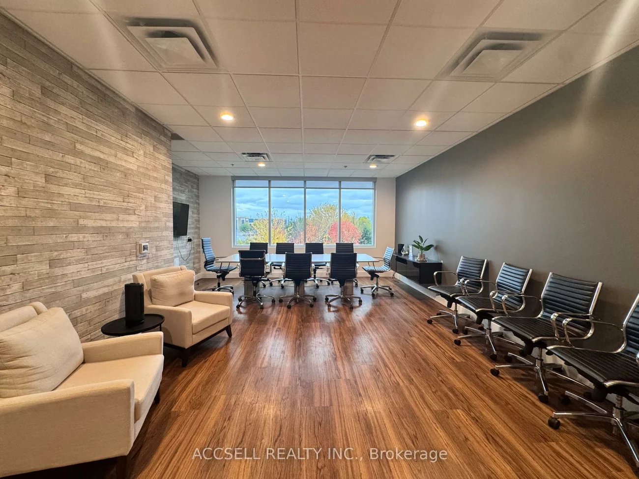 3485, Rebecca, 1014 - QE Queen Elizabeth, Oakville