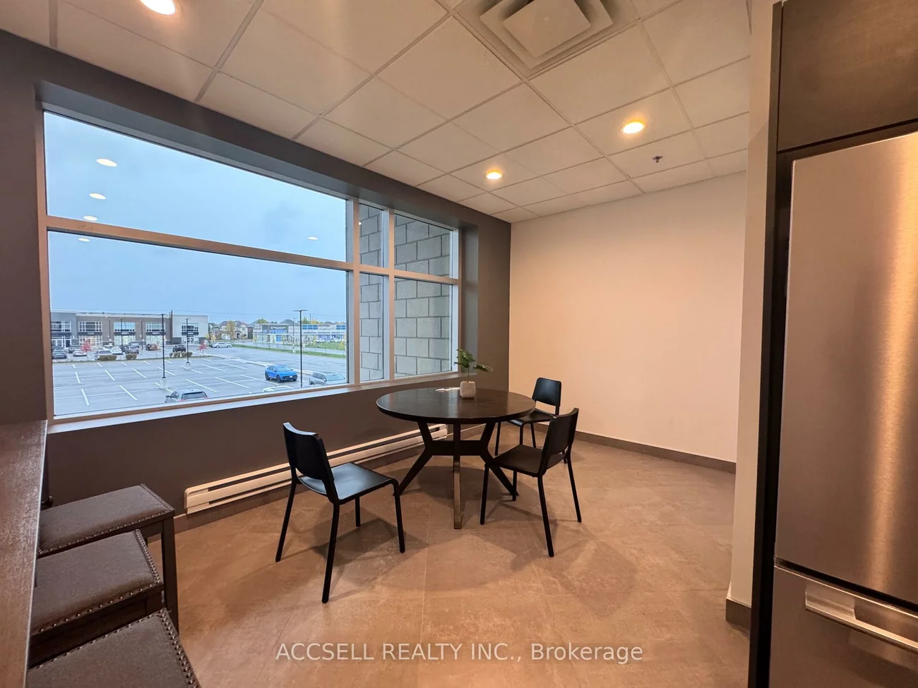 3485, Rebecca, 1014 - QE Queen Elizabeth, Oakville