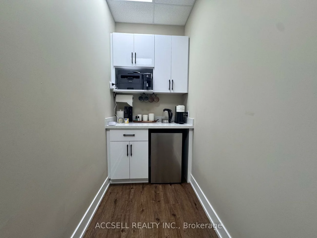 3485, Rebecca, 1014 - QE Queen Elizabeth, Oakville