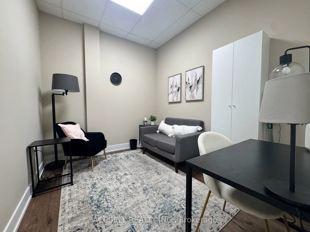 3485, Rebecca, 1014 - QE Queen Elizabeth, Oakville
