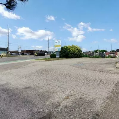 1026, Speers, 1001 - BR Bronte, Oakville