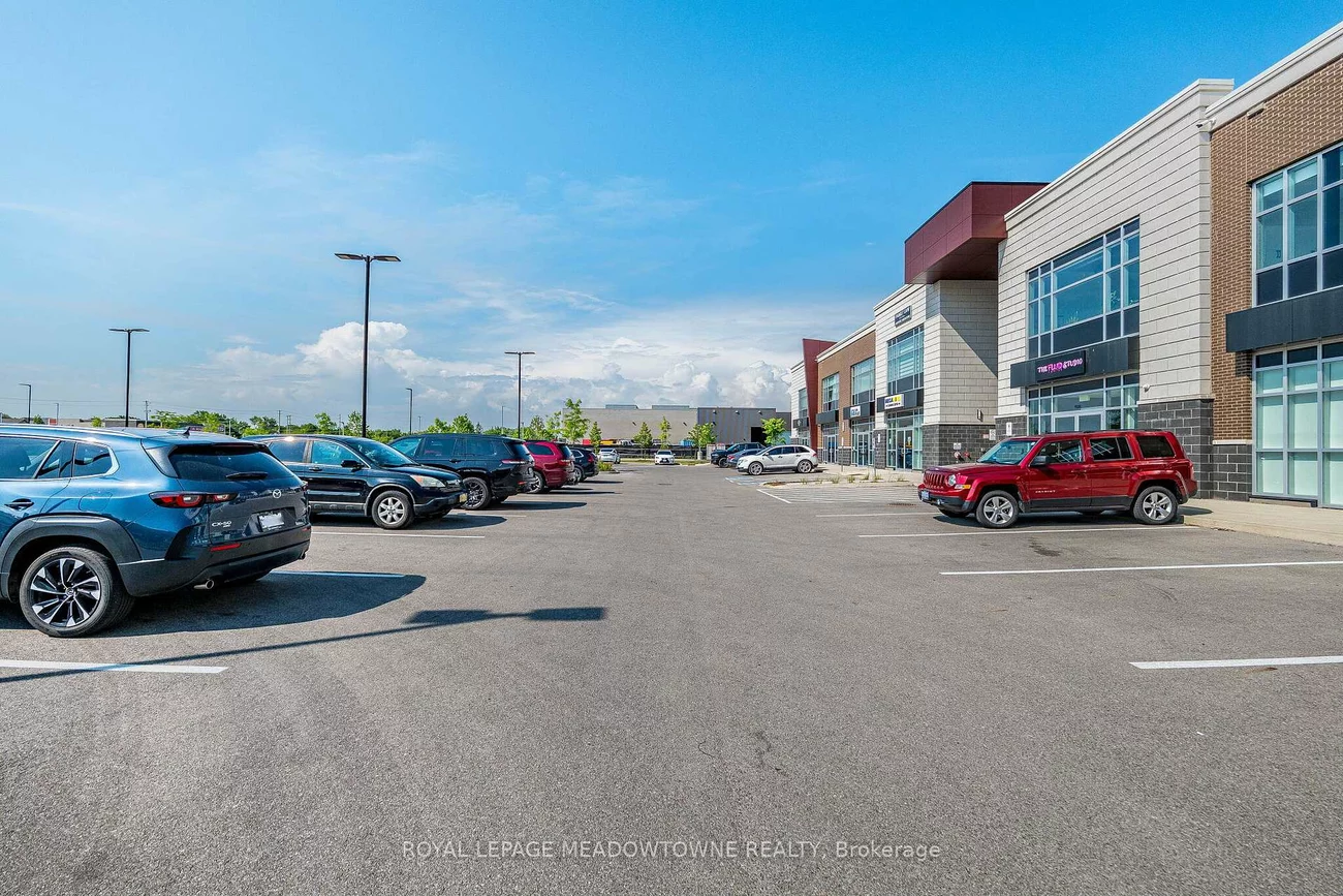 3485, Rebecca, 1014 - QE Queen Elizabeth, Oakville