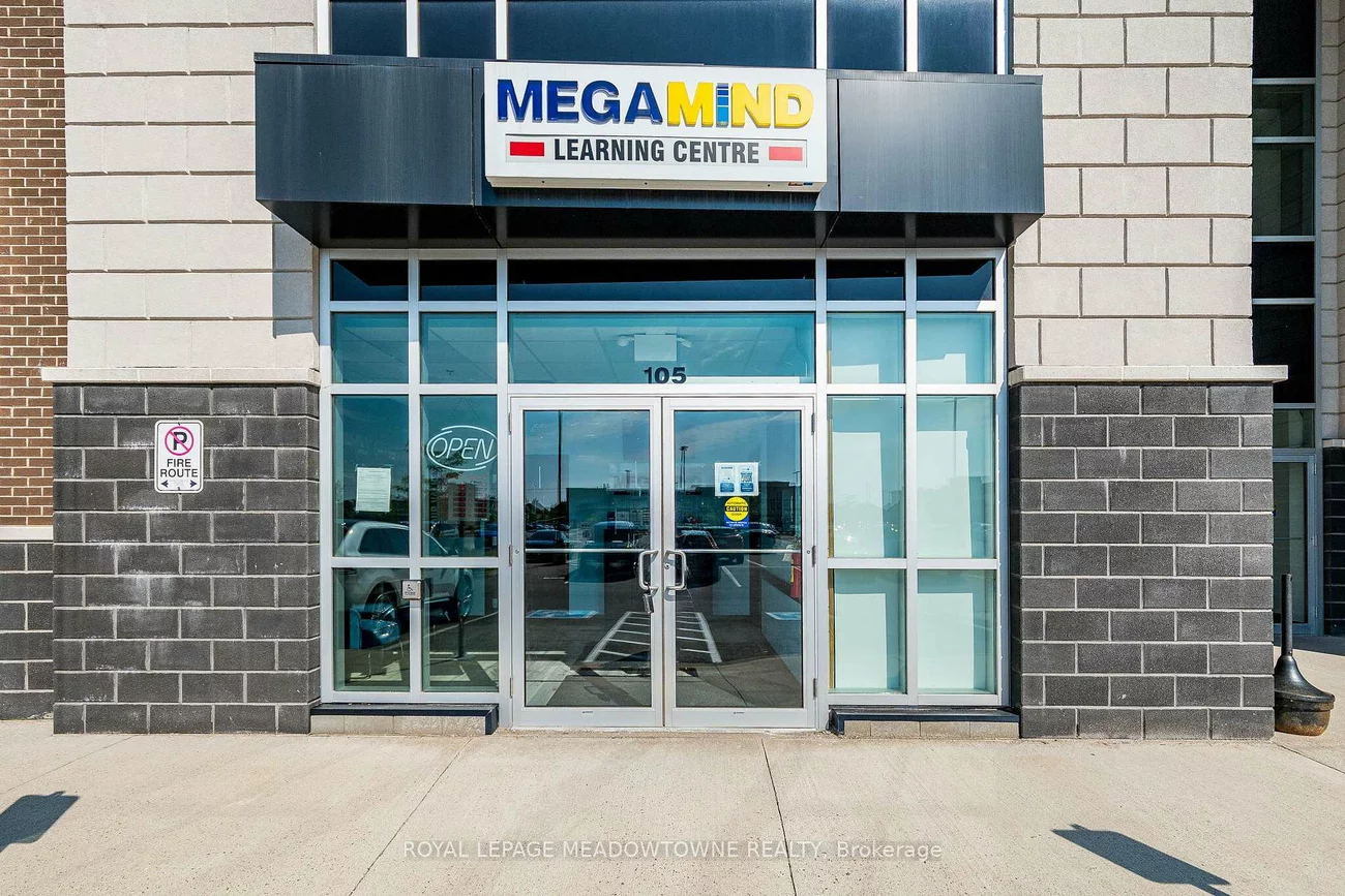 3485, Rebecca, 1014 - QE Queen Elizabeth, Oakville