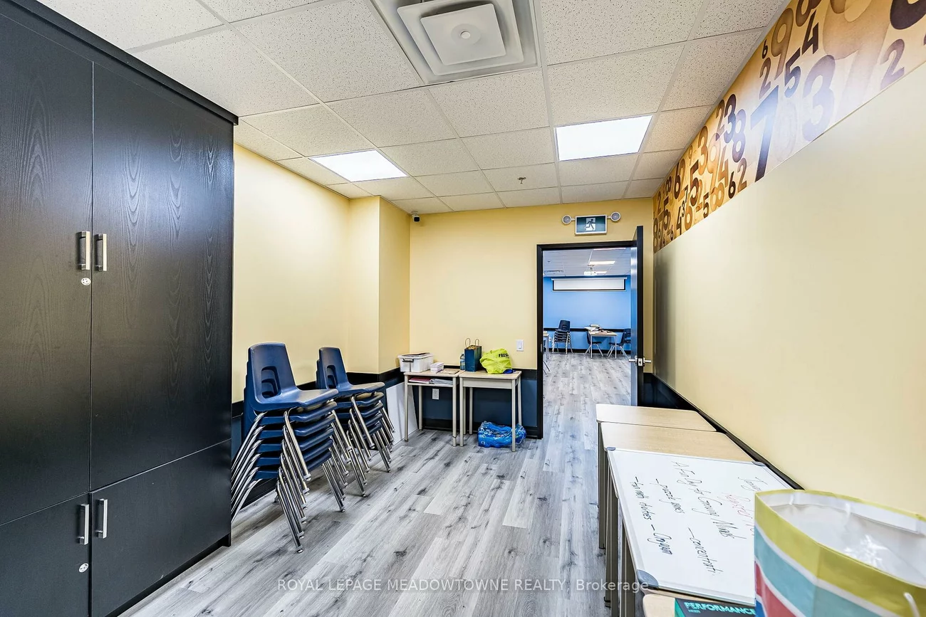 3485, Rebecca, 1014 - QE Queen Elizabeth, Oakville