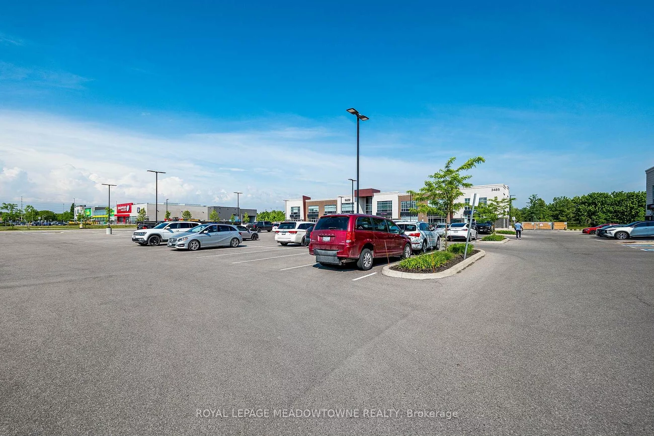 3485, Rebecca, 1014 - QE Queen Elizabeth, Oakville