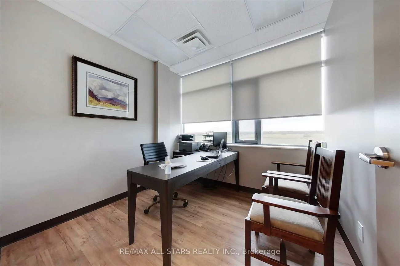 3075, Hospital, 1012 - NW Northwest, Oakville
