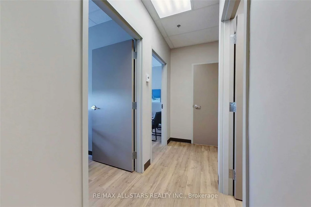 3075, Hospital, 1012 - NW Northwest, Oakville