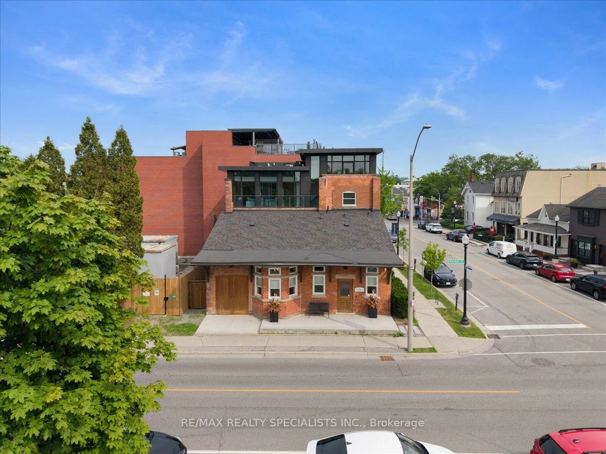 139, Thomas, 1013 - OO Old Oakville, Oakville