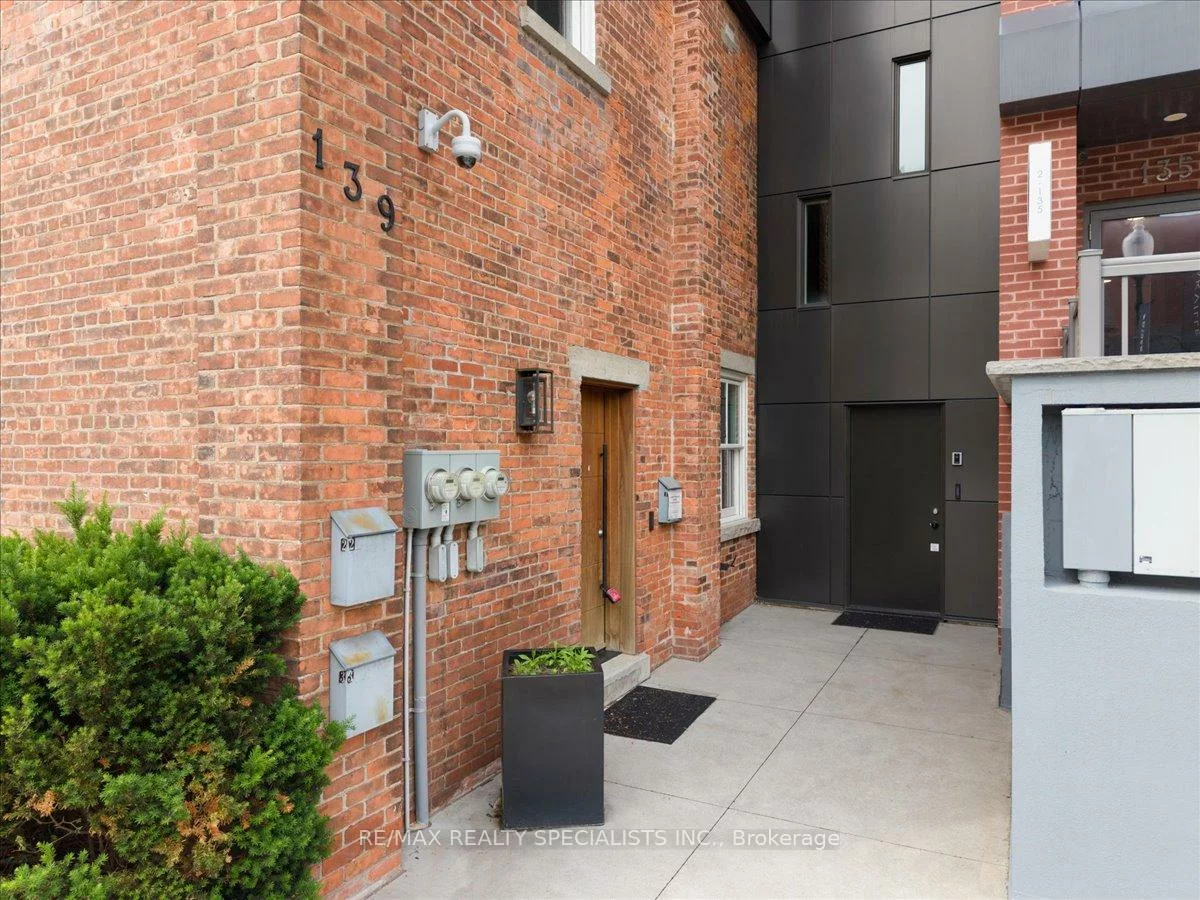 139, Thomas, 1013 - OO Old Oakville, Oakville