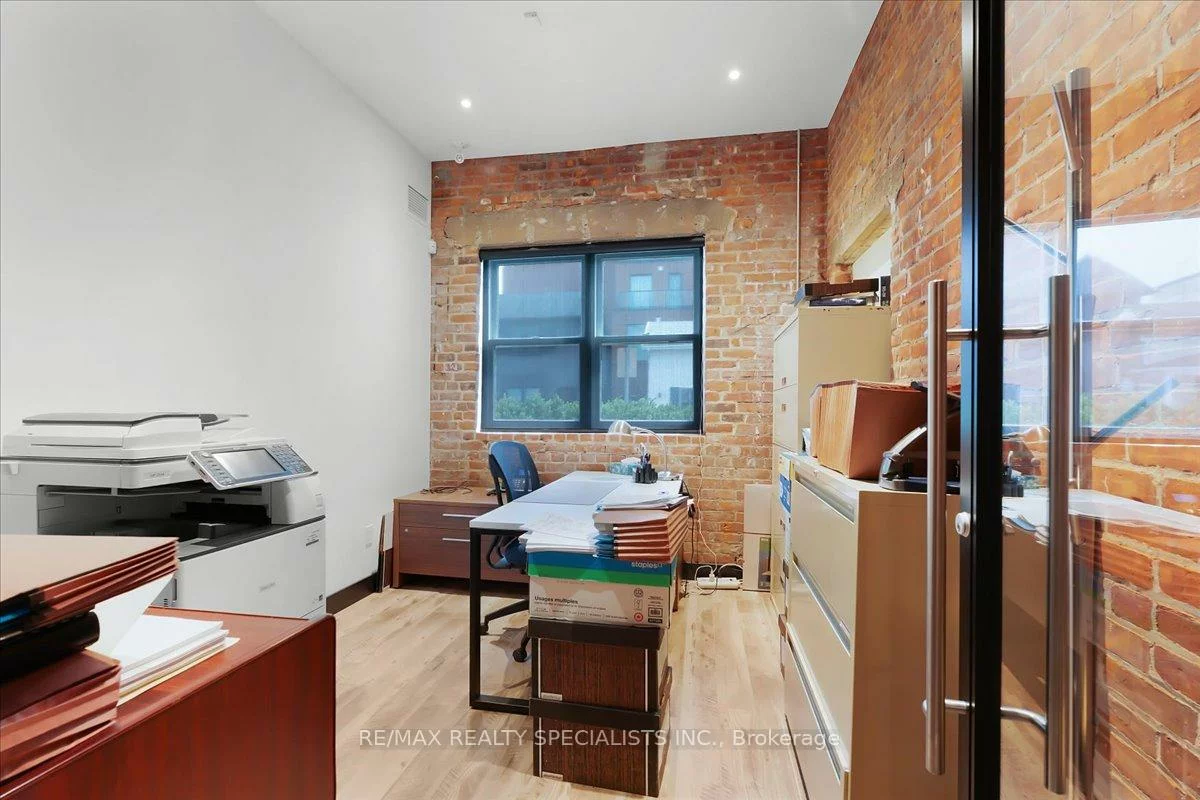 139, Thomas, 1013 - OO Old Oakville, Oakville
