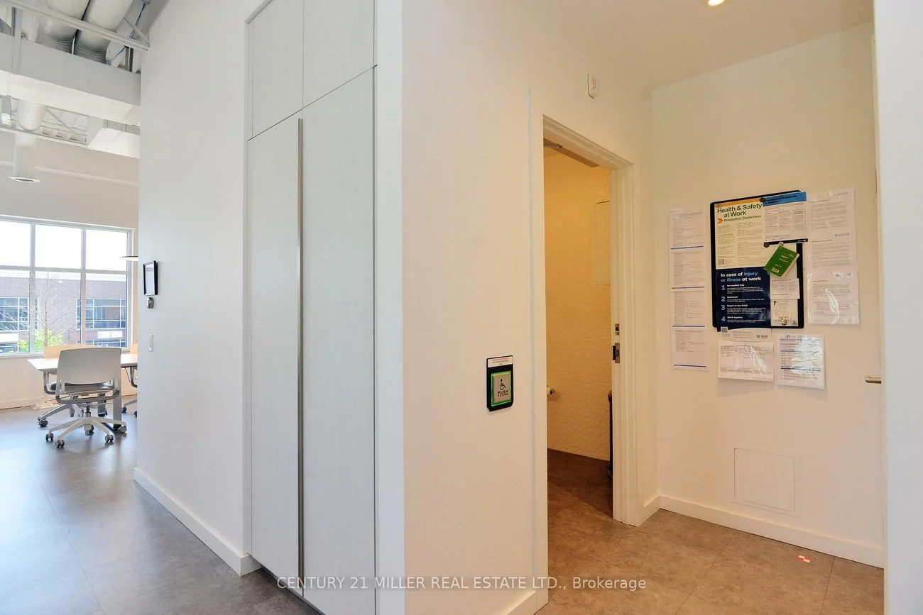 225, SPEERS, 1014 - QE Queen Elizabeth, Oakville