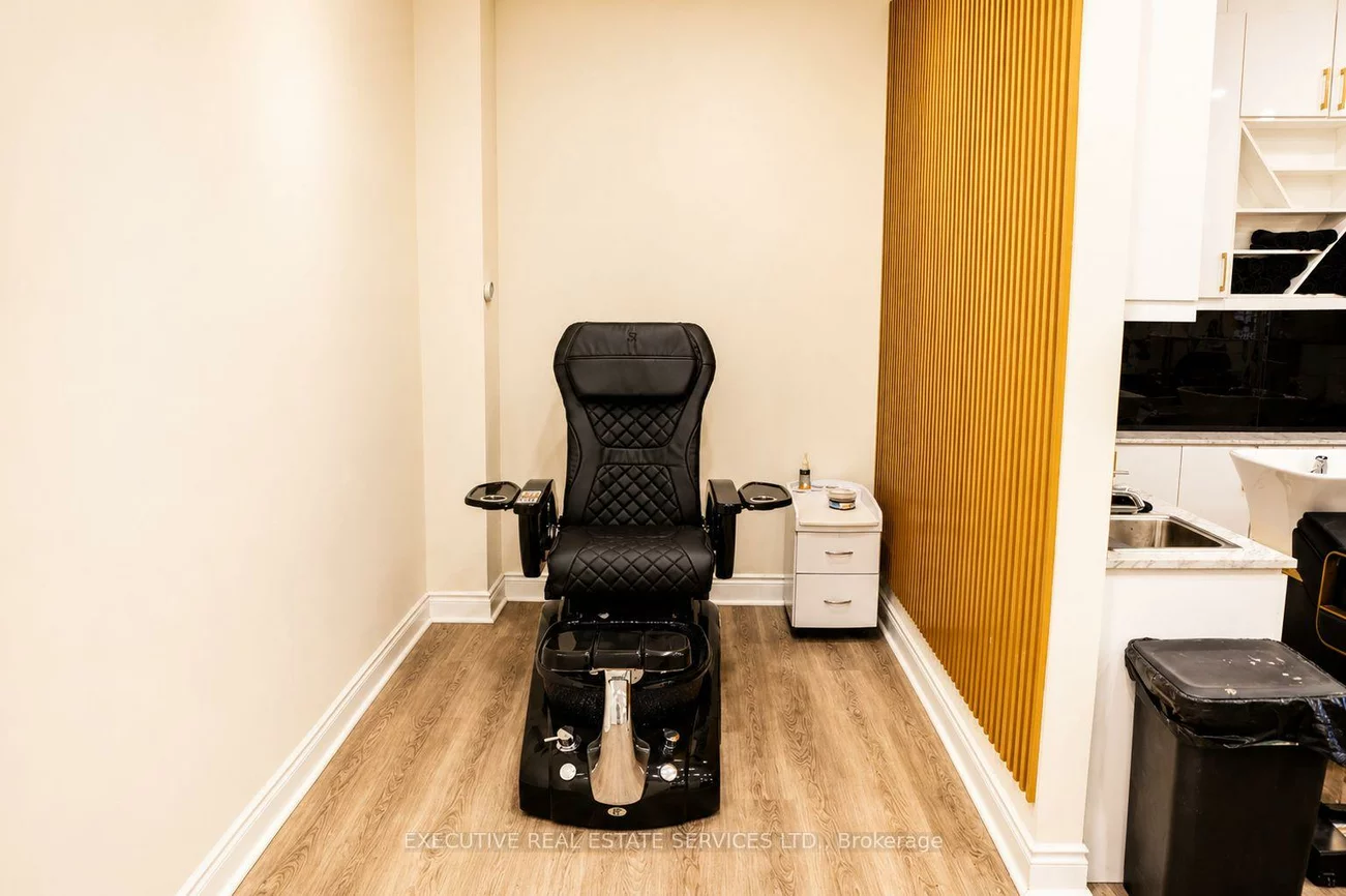 328, Kerr, 1002 - CO Central, Oakville