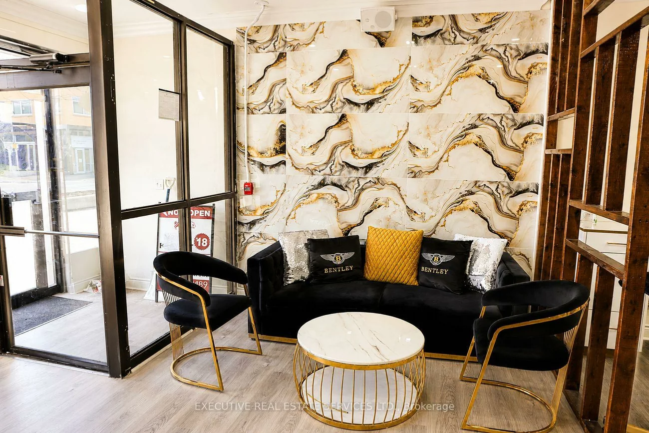 328, Kerr, 1002 - CO Central, Oakville