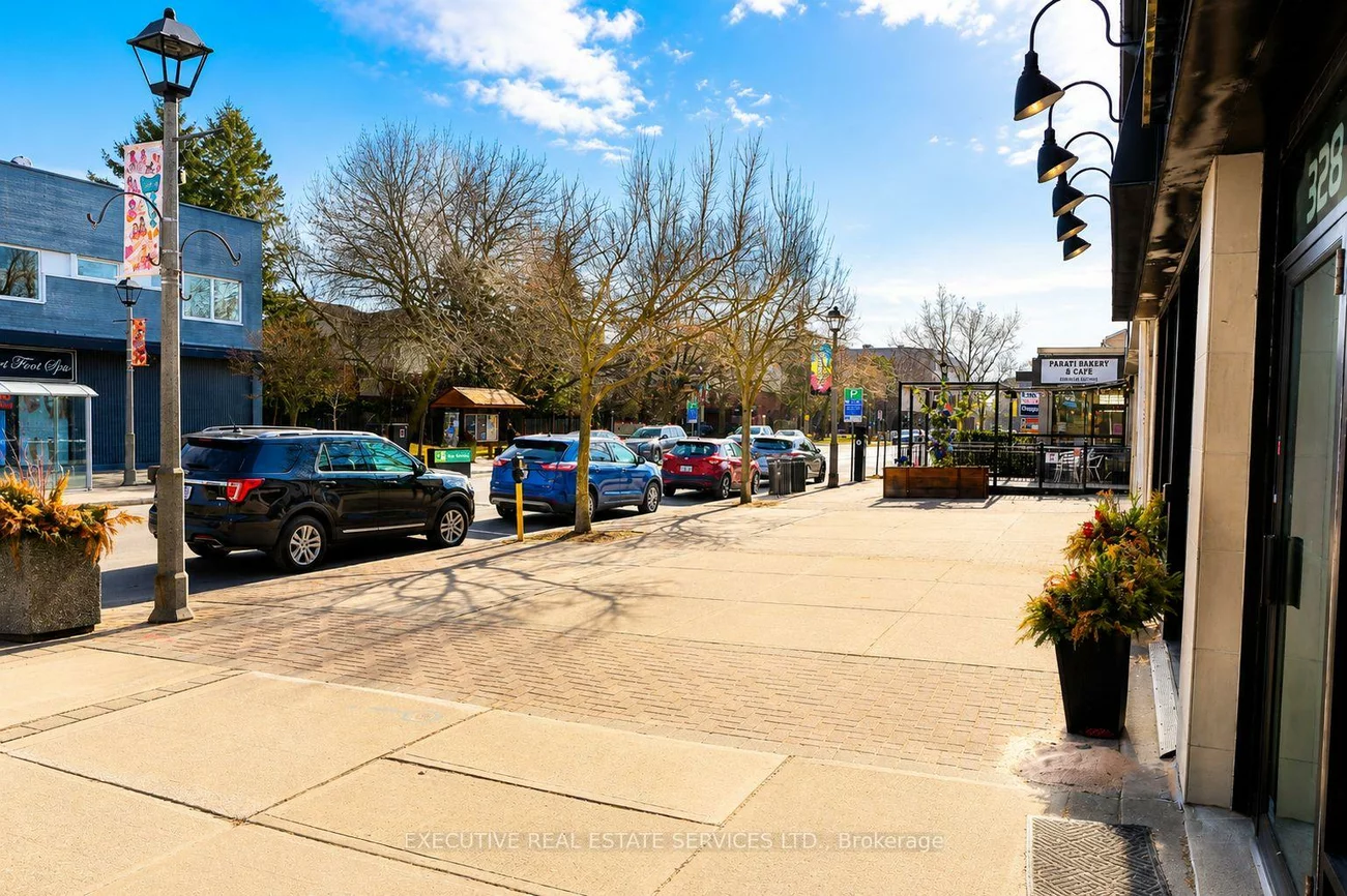 328, Kerr, 1002 - CO Central, Oakville