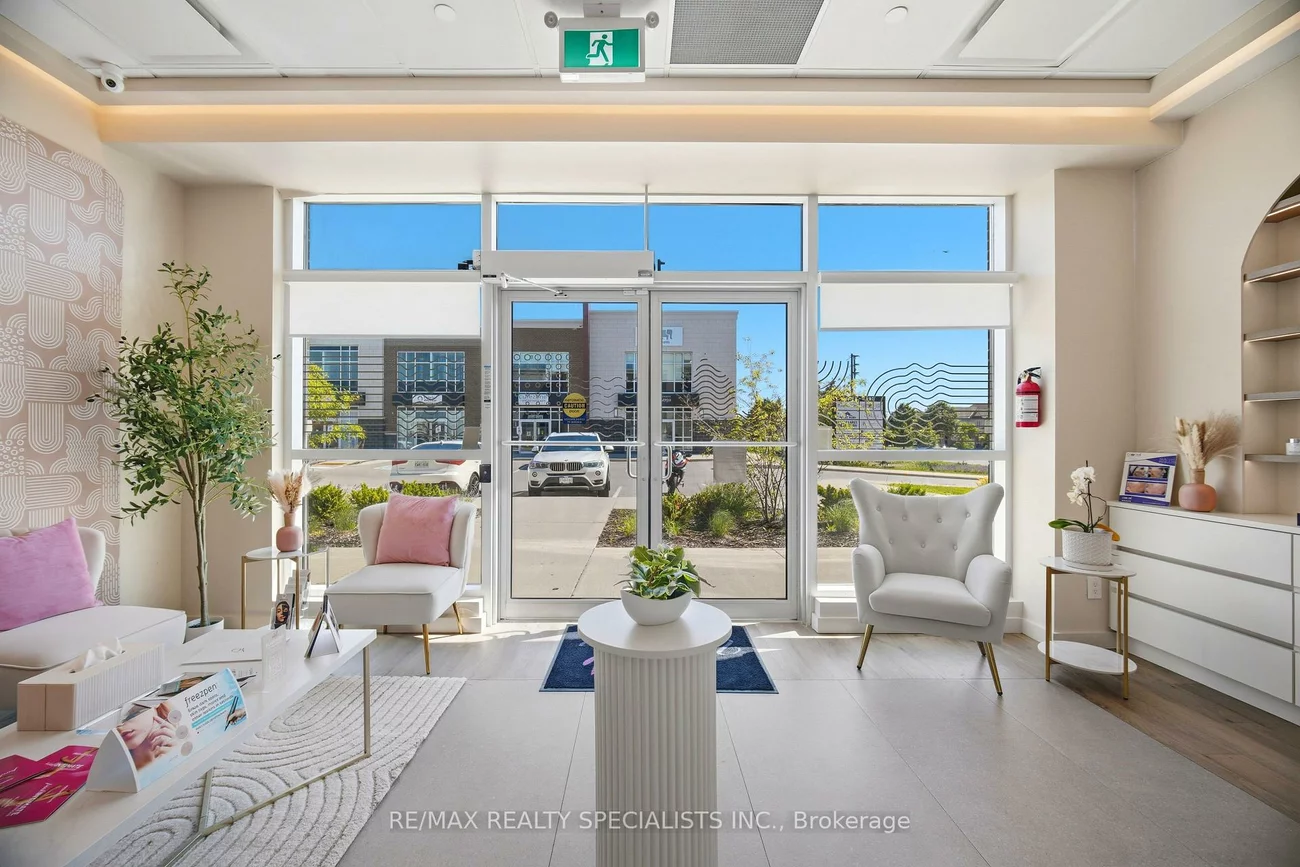 3495, Rebecca, 1014 - QE Queen Elizabeth, Oakville