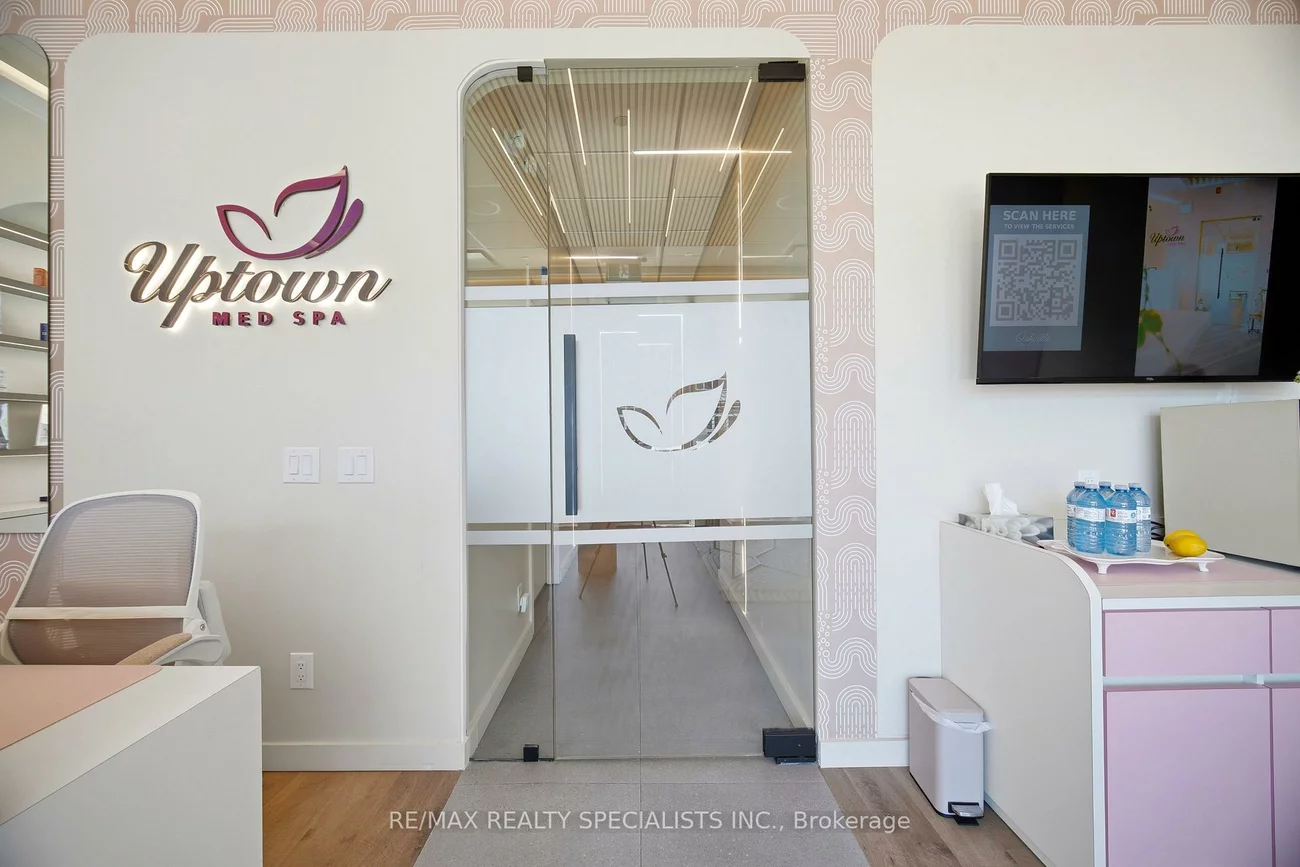 3495, Rebecca, 1014 - QE Queen Elizabeth, Oakville