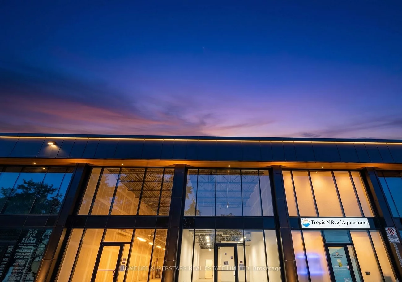 530, Speers, 1014 - QE Queen Elizabeth, Oakville