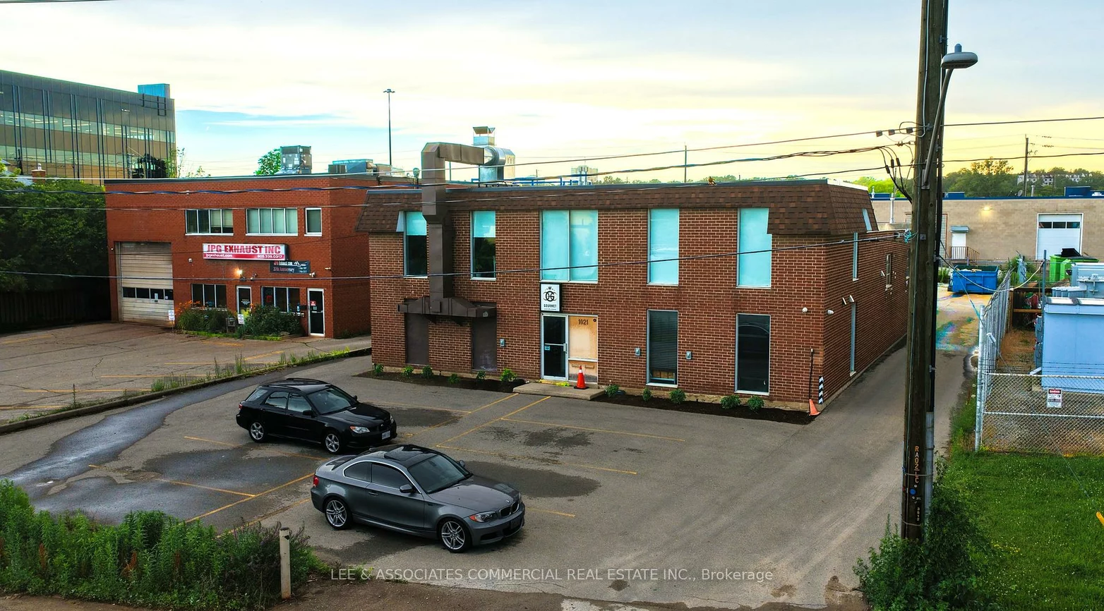 1021, Industry, 1014 - QE Queen Elizabeth, Oakville