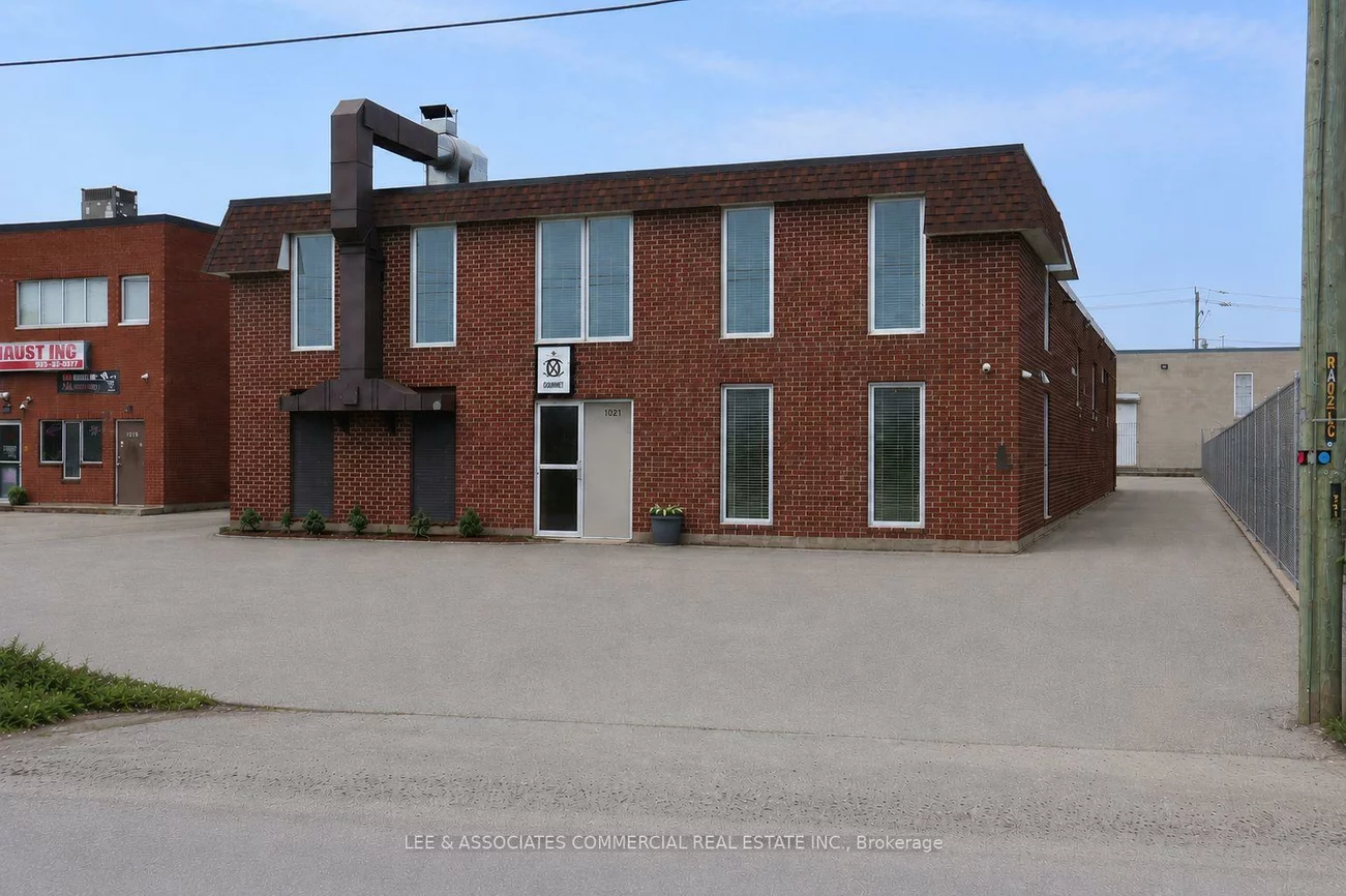 1021, Industry, 1014 - QE Queen Elizabeth, Oakville