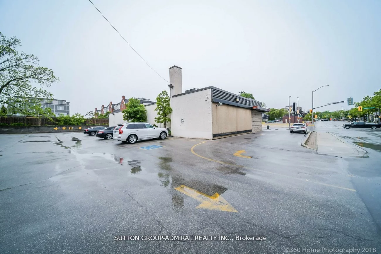 104, Kerr, 1002 - CO Central, Oakville