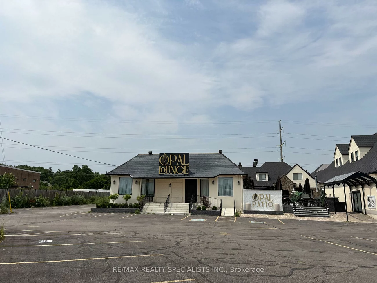 2273, Royal Windsor, 1014 - QE Queen Elizabeth, Oakville