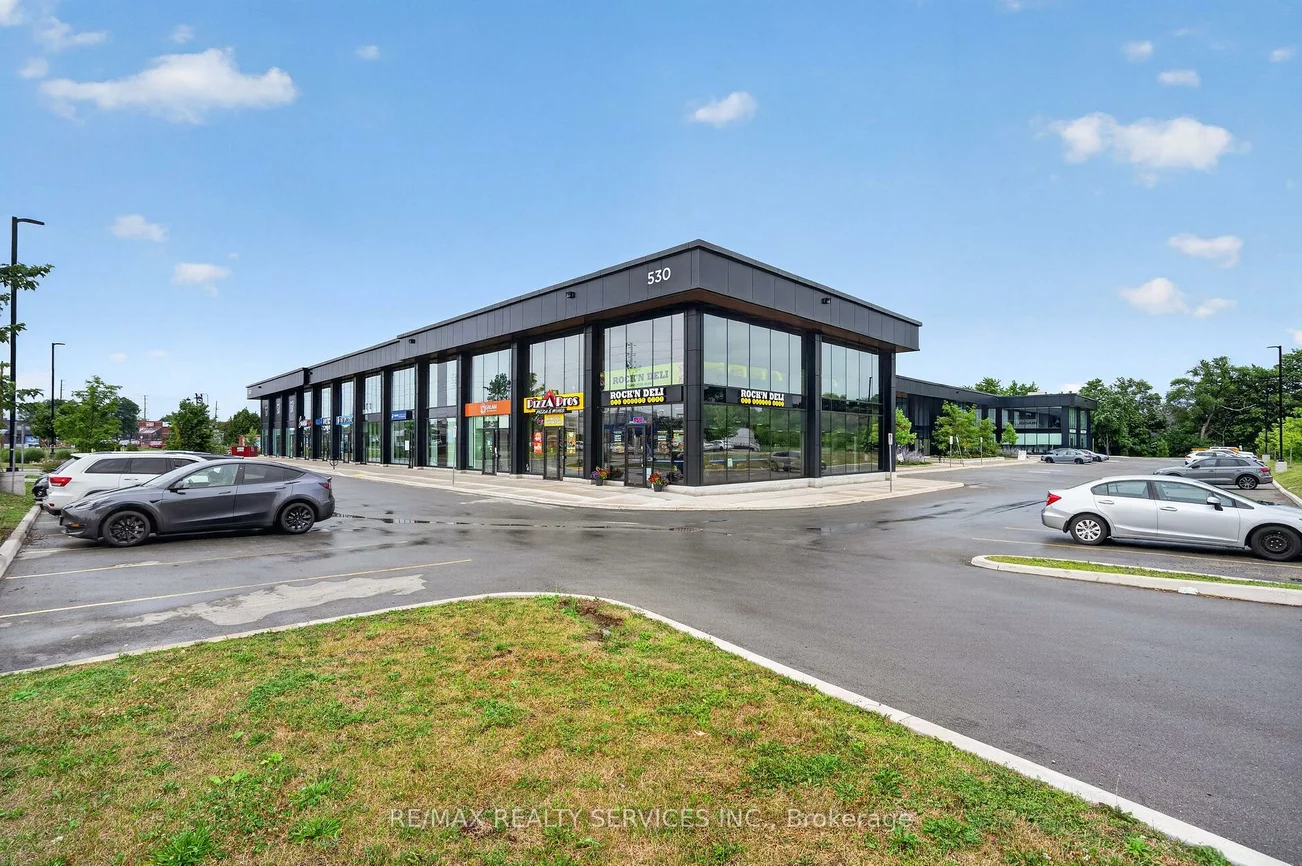 530, Speers, 1014 - QE Queen Elizabeth, Oakville