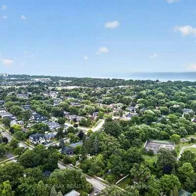 530, Speers, 1014 - QE Queen Elizabeth, Oakville