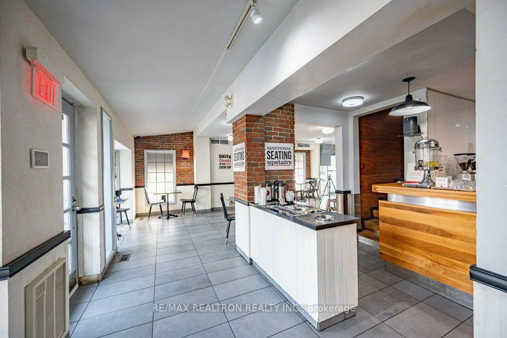 321, Lakeshore, 1013 - OO Old Oakville, Oakville