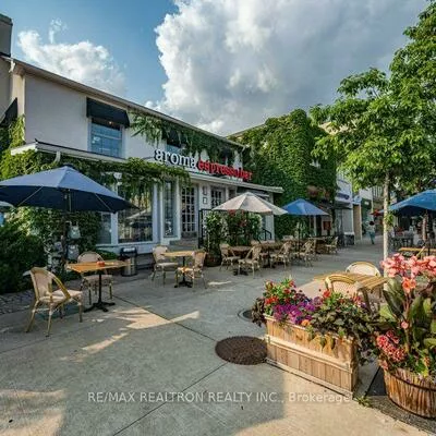 321, Lakeshore, 1013 - OO Old Oakville, Oakville