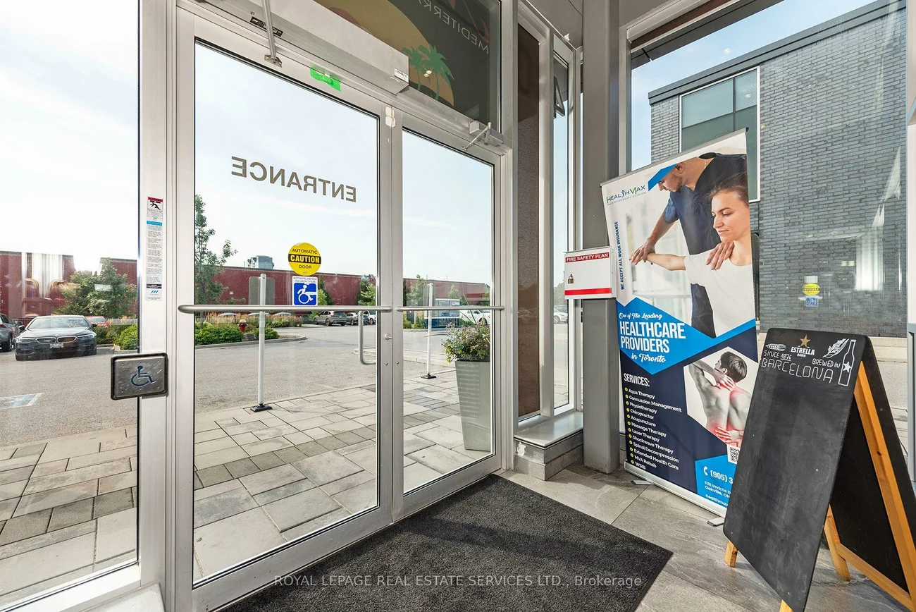 430, Iroquois Shore, 1014 - QE Queen Elizabeth, Oakville