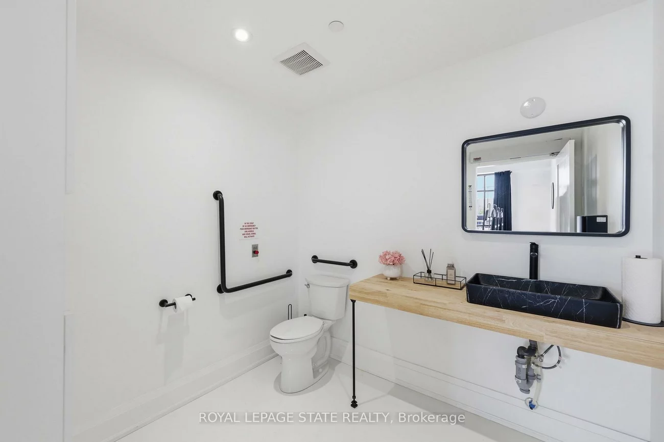 3475, Rebecca, 1001 - BR Bronte, Oakville