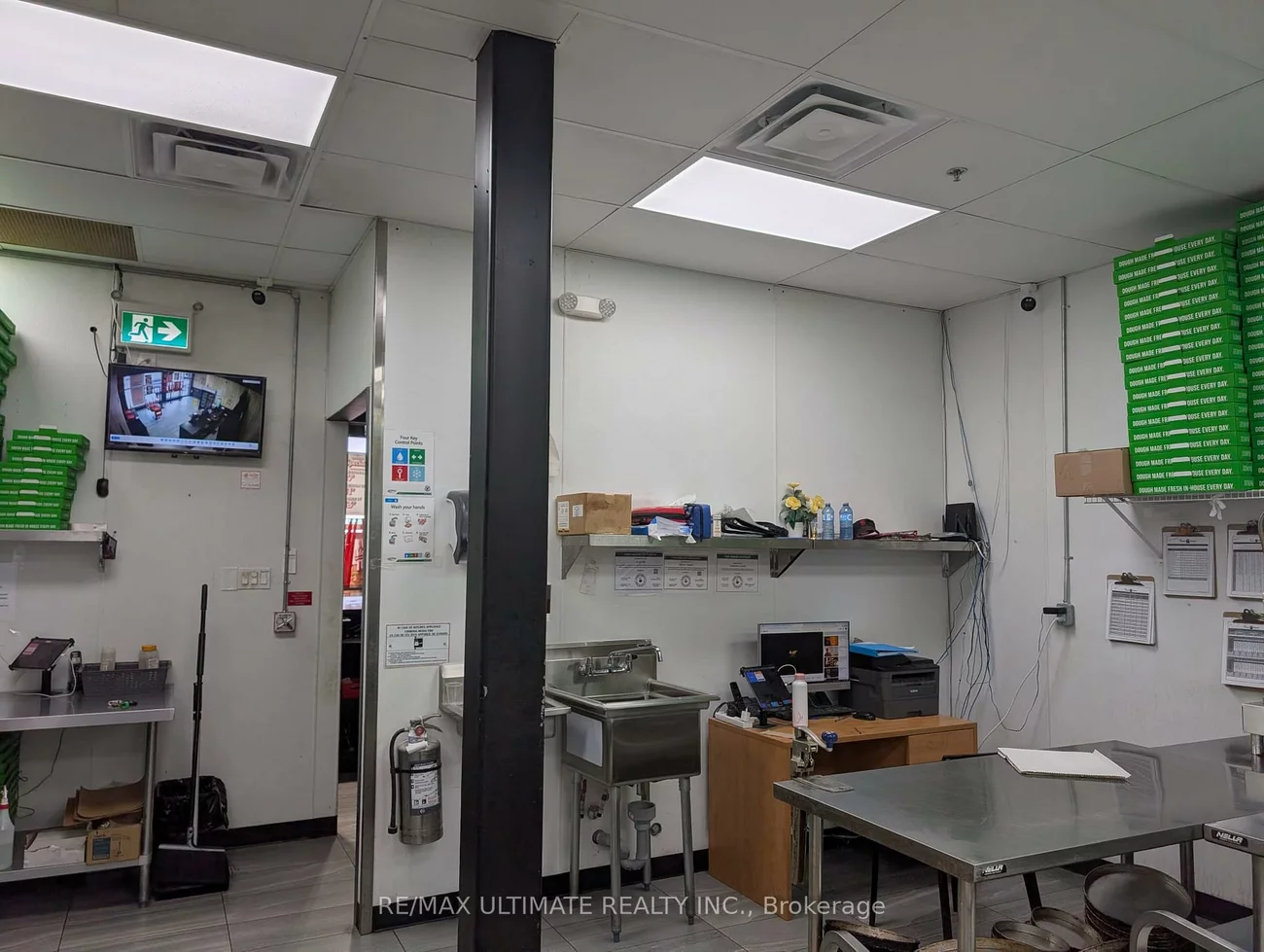 117, Cross, 1014 - QE Queen Elizabeth, Oakville