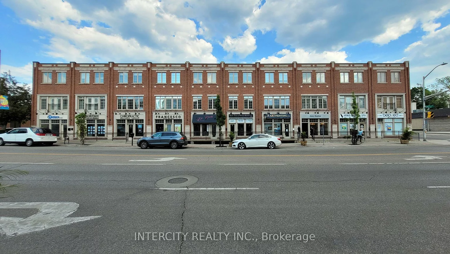 86, Lakeshore, 1002 - CO Central, Oakville