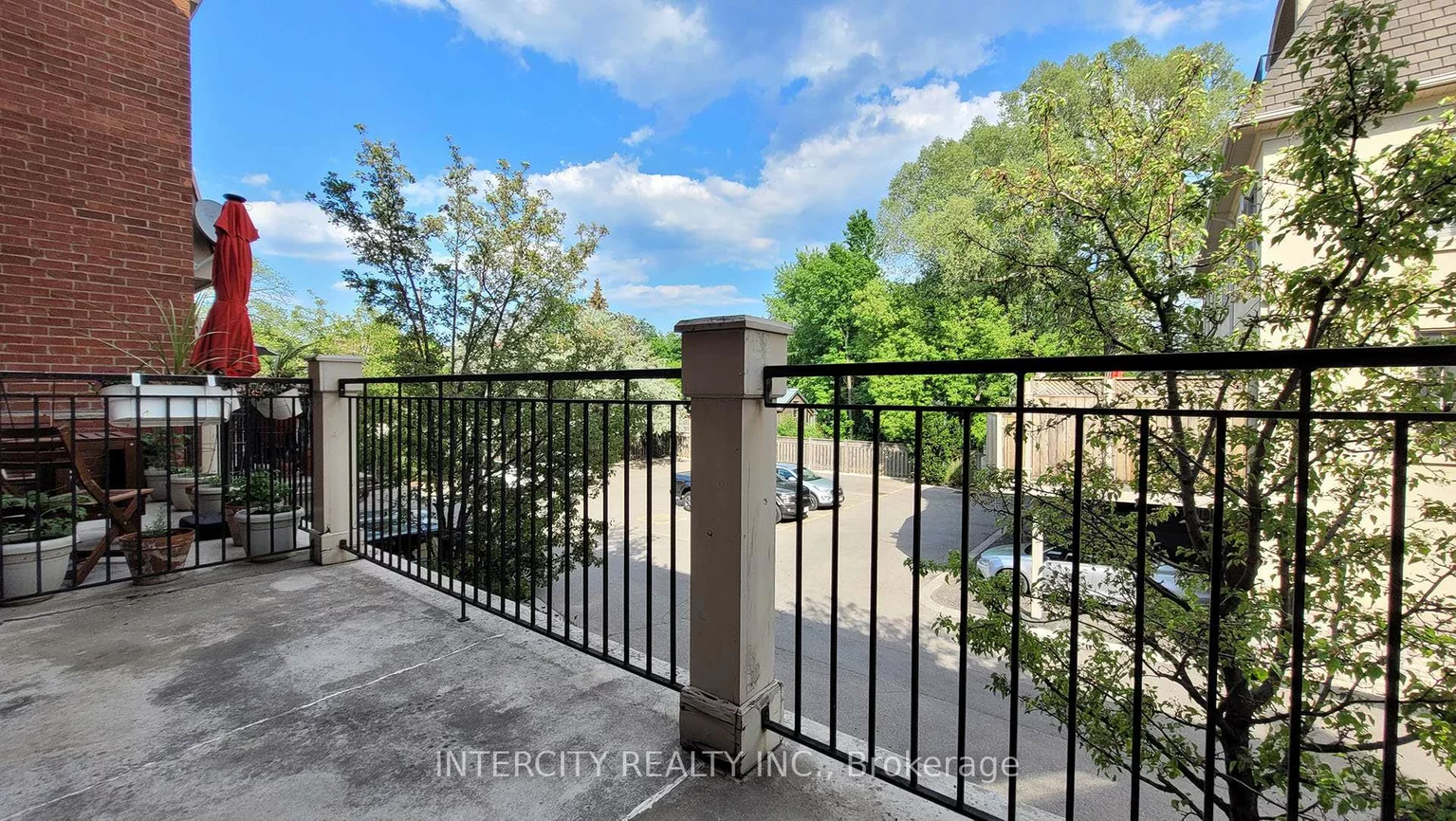 86, Lakeshore, 1002 - CO Central, Oakville