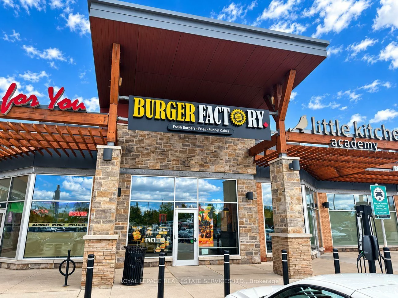 511, Maple Grove, 1006 - FD Ford, Oakville