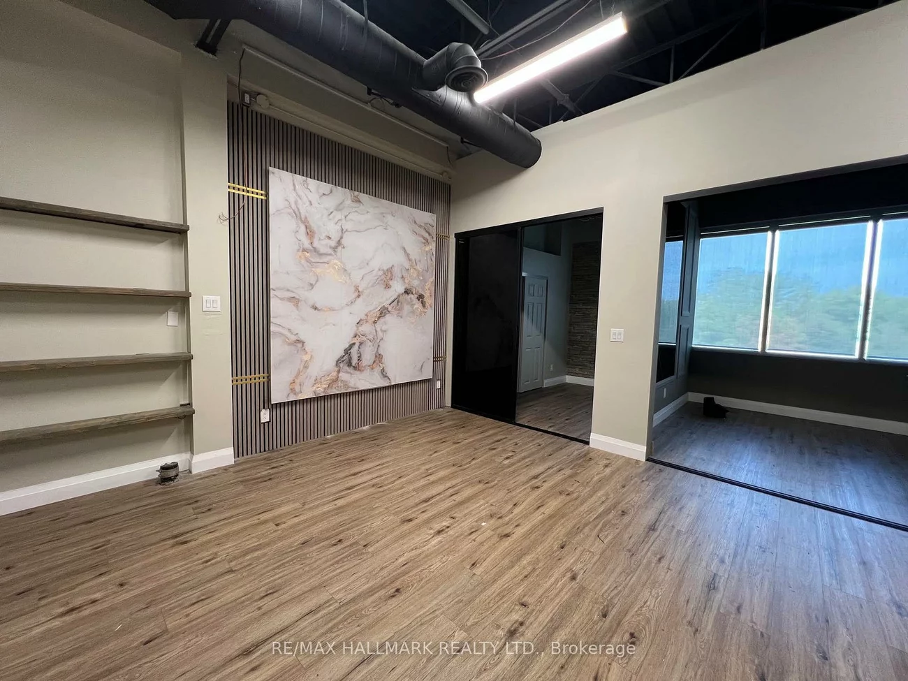 3485, Rebecca, 1014 - QE Queen Elizabeth, Oakville