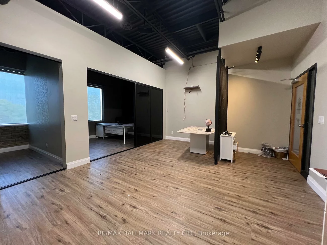 3485, Rebecca, 1014 - QE Queen Elizabeth, Oakville
